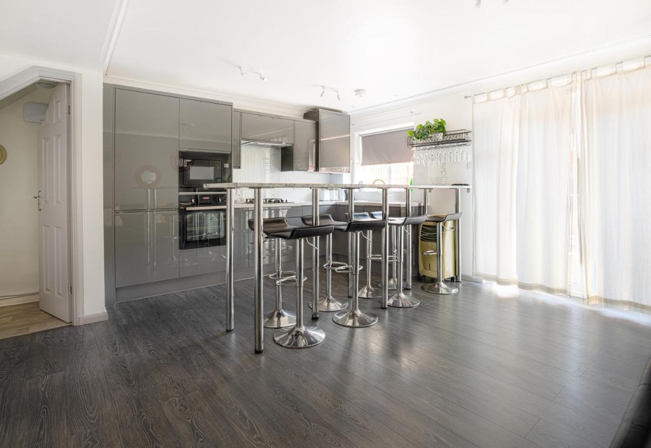 Ferienwohnung Perfect Couple Retreat To Unwind&Relax With Hottub Peacehaven Exterior foto