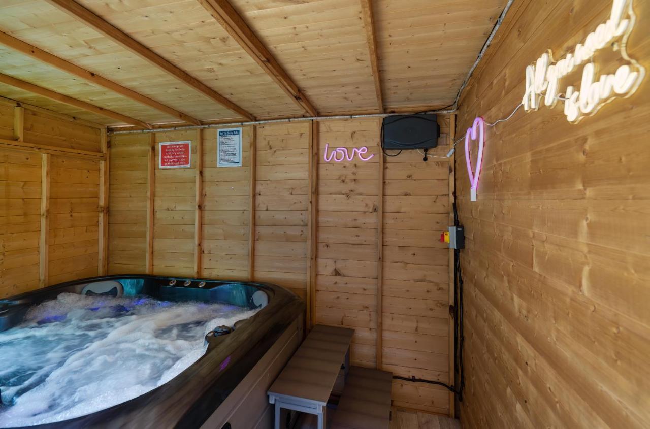 Ferienwohnung Perfect Couple Retreat To Unwind&Relax With Hottub Peacehaven Exterior foto